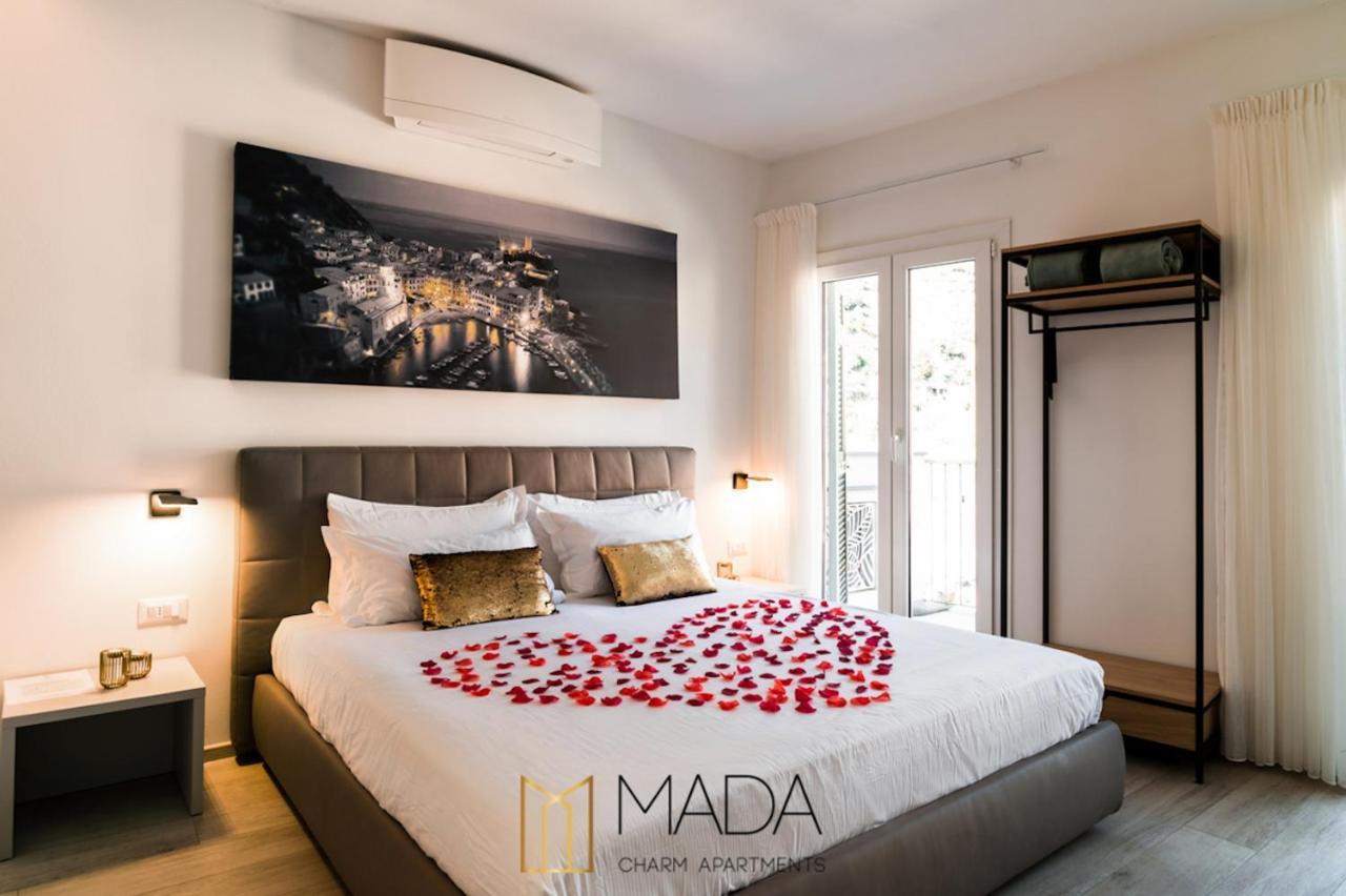 Mada Charm Apartments Jacuzzi เวอนาซซา ภายนอก รูปภาพ