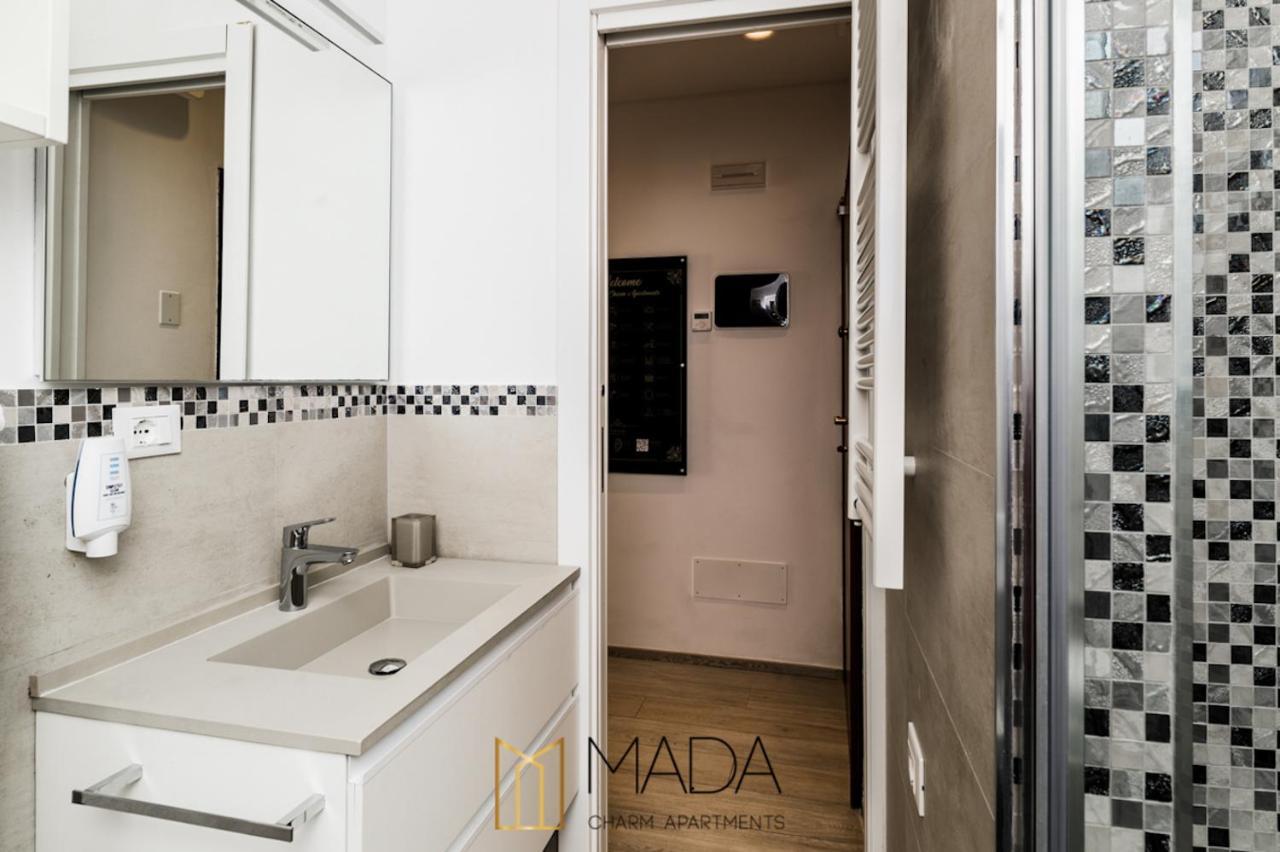 Mada Charm Apartments Jacuzzi เวอนาซซา ภายนอก รูปภาพ