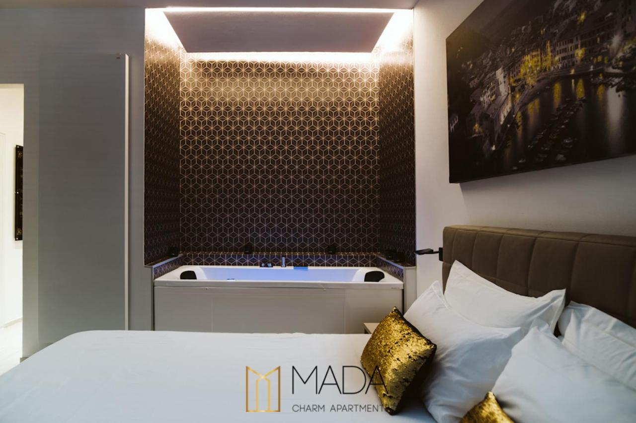 Mada Charm Apartments Jacuzzi เวอนาซซา ภายนอก รูปภาพ